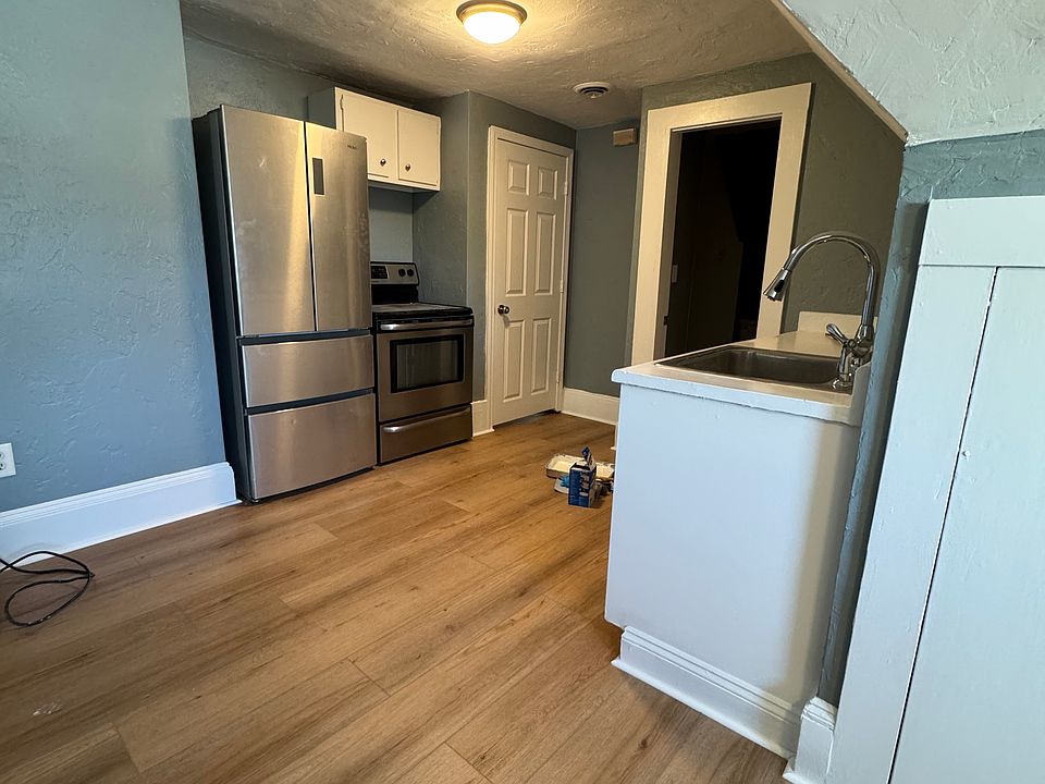 1st image of 638 N Main St #3