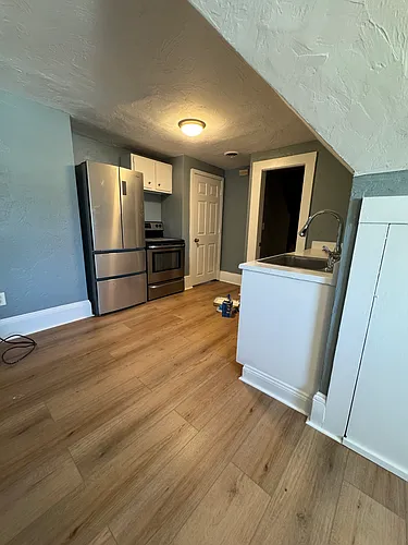 638 N Main St #3 Photo 1