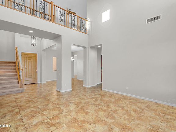 5th image of 637 E INDIAN WELLS Place