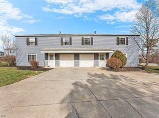 11 Firebush Ln #1, Northfield, OH 44067