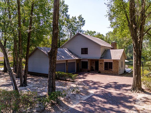 4th image of 2128 SE Laurel Run Dr