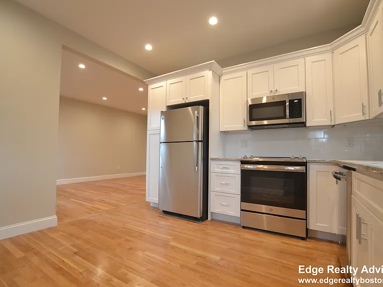 58 Foster St #2 — Photo 6