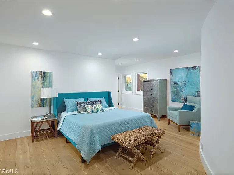 2572 Bayshore Dr — Photo 31
