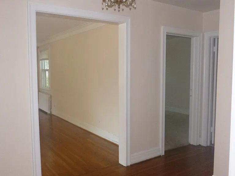 1220U Daniel Ave #UPSTAIRS — Photo 6