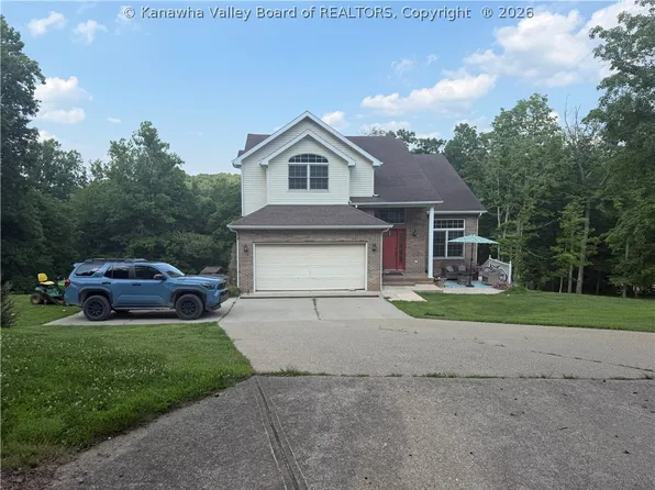1230 Ridgewood Dr, Point Pleasant, WV 25550