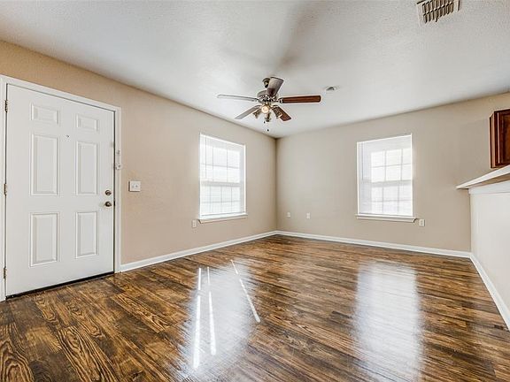 3rd image of 3503 Mojave Dr