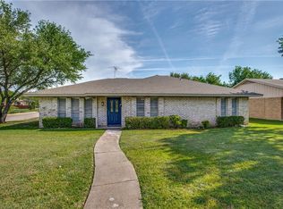 2126 Northmoor Dr, Carrollton, TX 75006