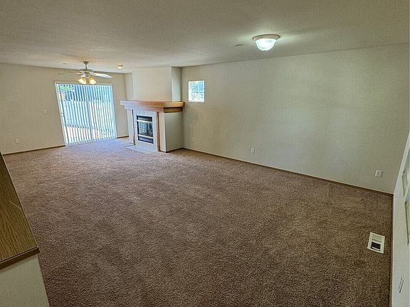 2nd image of 1800 Hoffman Hill Boulevard