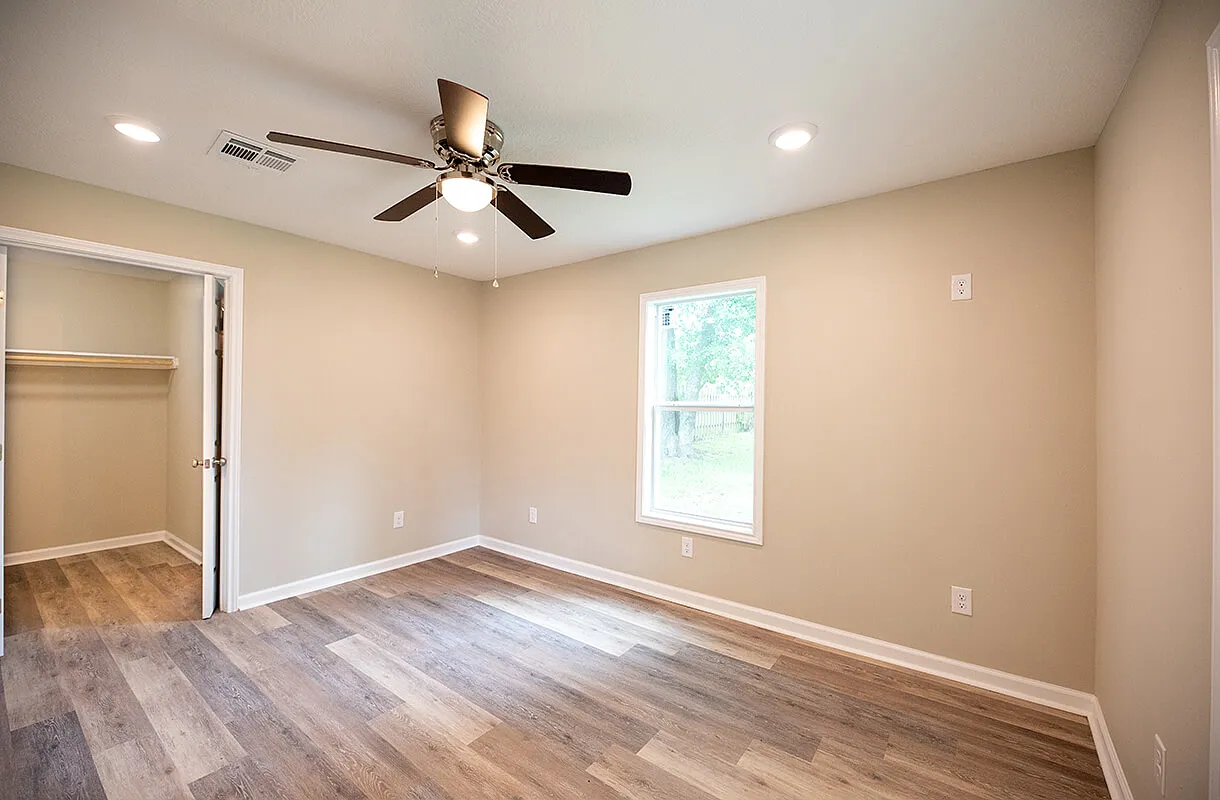 3 bed, 2.0 bath, 1300 sqft, $995 — Photo 4