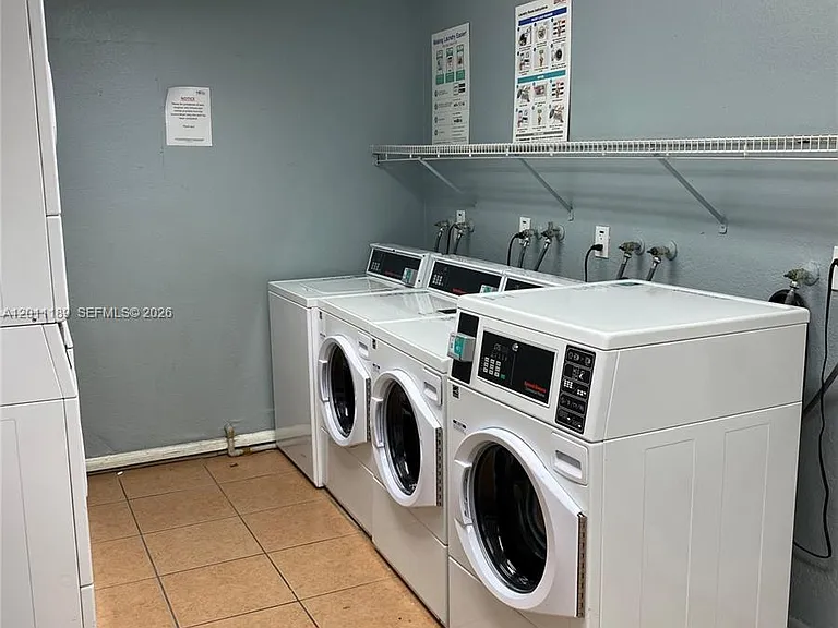455 S Pine Island Rd #110C — Photo 27