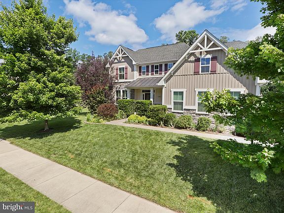 2nd image of 41586 Revival Dr