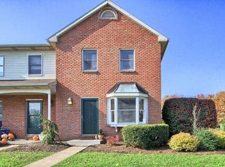 10 Garden Ct, Elizabethtown, PA 17022