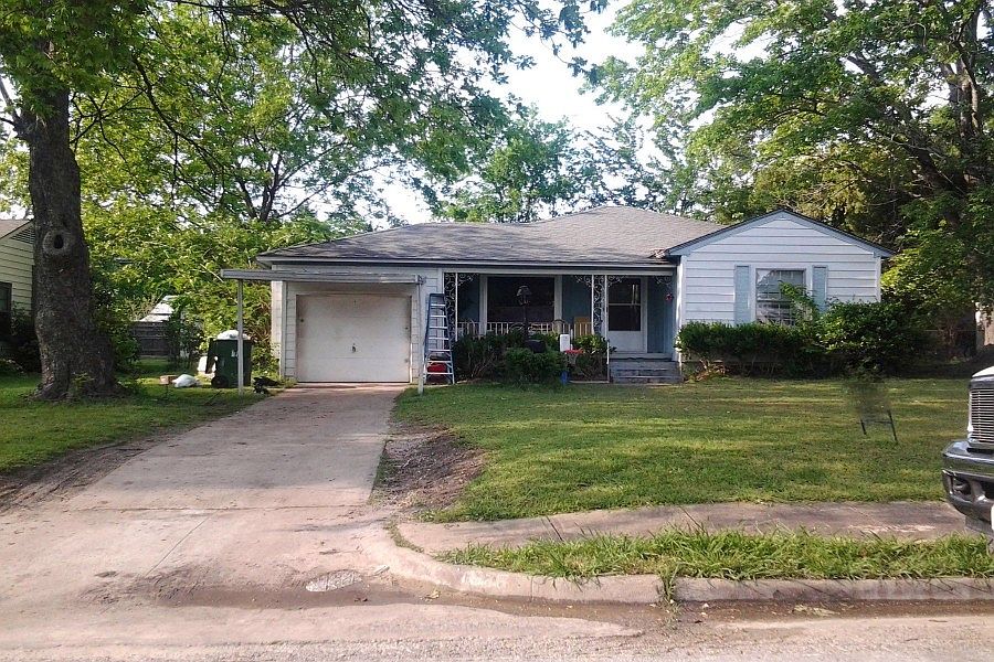 1st image of 1525 Lakeside Dr