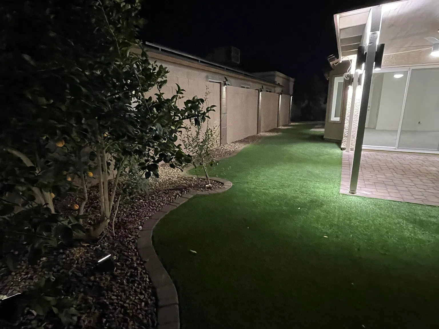 3 bed, 1148 sqft, $2,300 — Photo 1