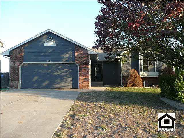 1st image of 242 E Catalpa Ct #Hud181225208