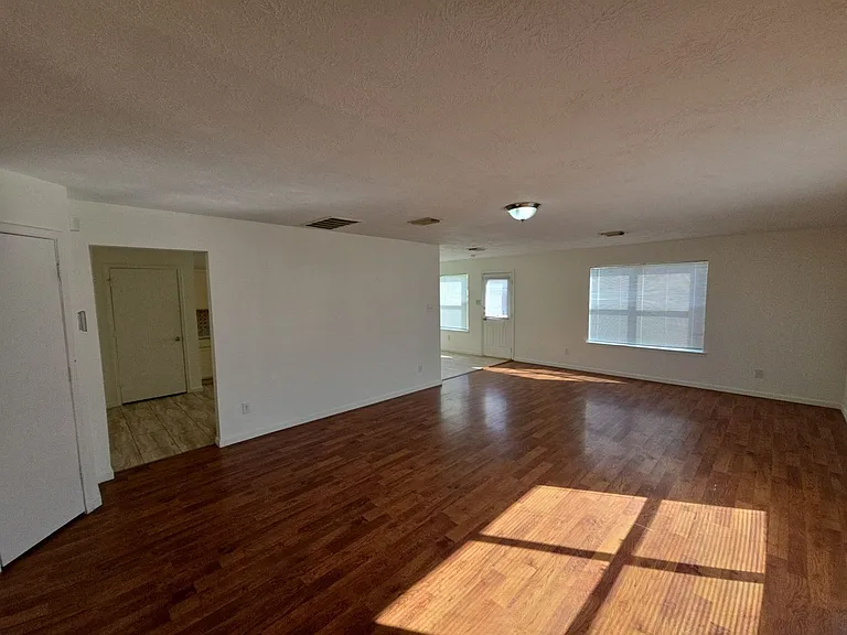 21802 Westfield Ridge Dr — Photo 17