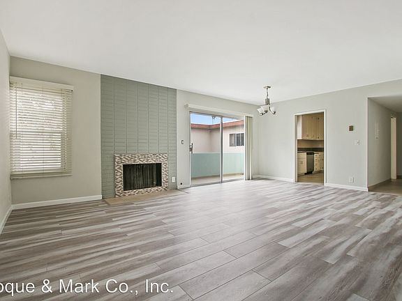 4th image of 845 20th St APT 202