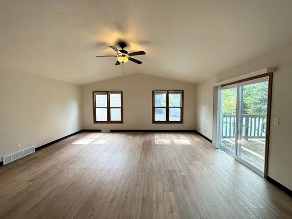 440 Bader St, Green Bay, WI 54302