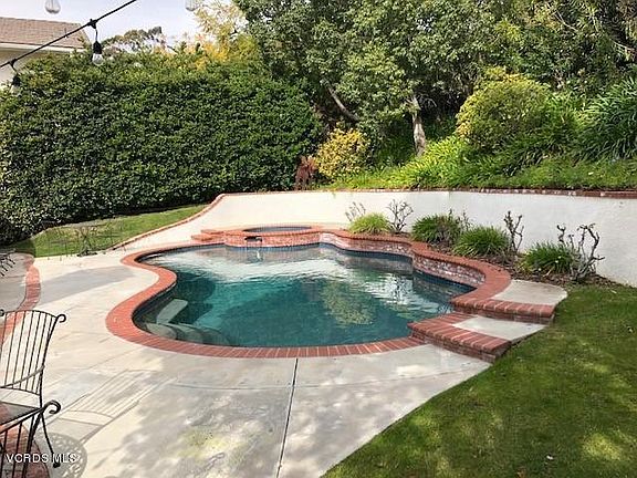 4th image of 808 Admiral Way