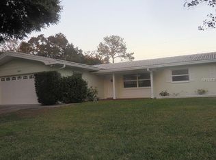 2369 Watrous Dr, Dunedin, FL 34698