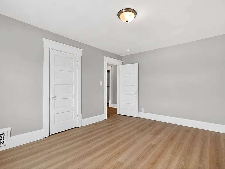 458 Kling St — Photo 21