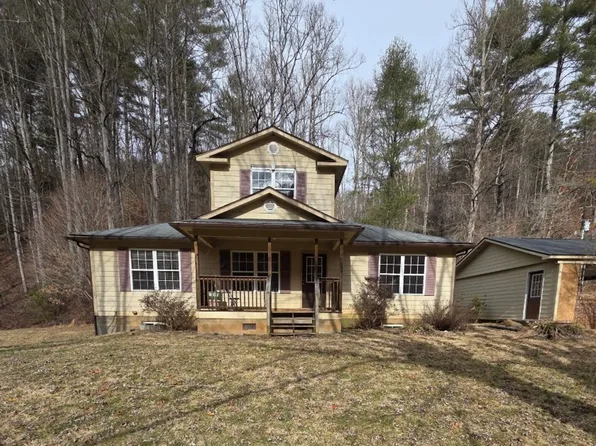 1781 Wayehutta Rd, Cullowhee, NC 28723