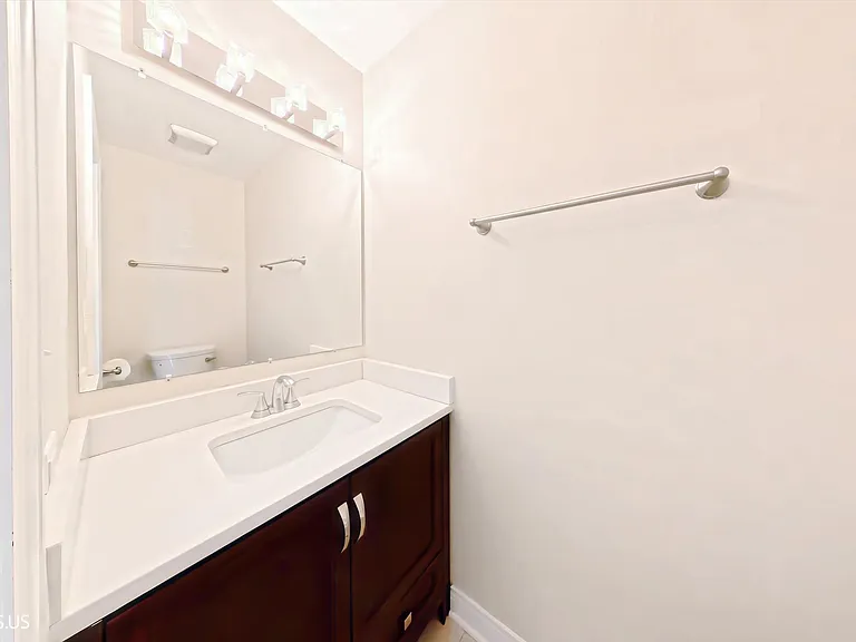 1906 Armwood Ln — Photo 19
