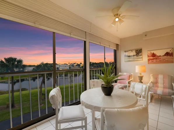7260 Kinghurst Drive #307, Delray Beach, FL 33446