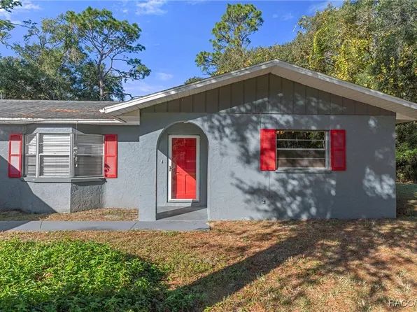 9905 W Cranberry St, Crystal River, FL 34428