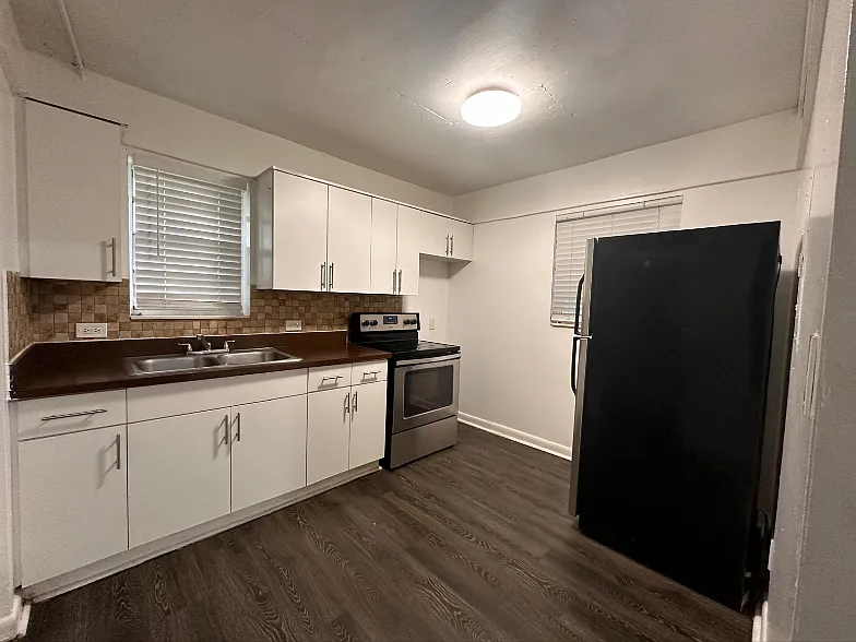 Studio, 500 sqft, $1,300 — Photo 2