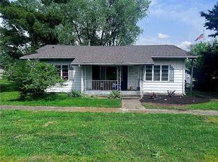 934 N Adams St, Mason, IL