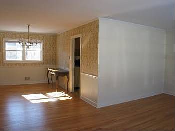 2nd image of 4001 Emerson St