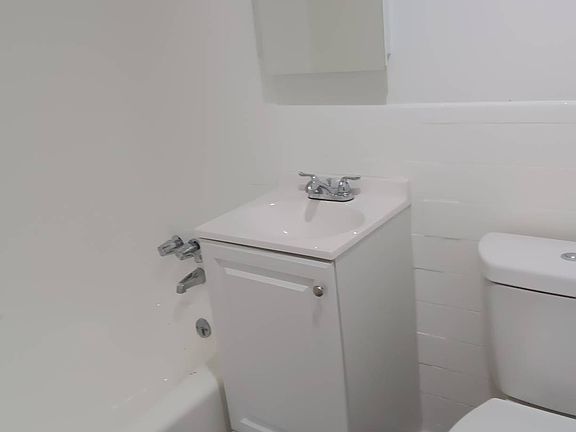 5th image of 5319 E St SE #951
