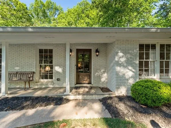 230 Dania Dr, Alpharetta, GA 30009