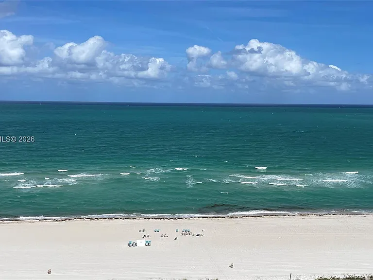 5701 Collins Ave #Penthouse 08 — Photo 33