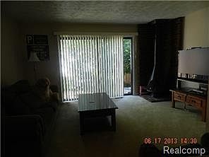 4th image of 684 Moorland Dr