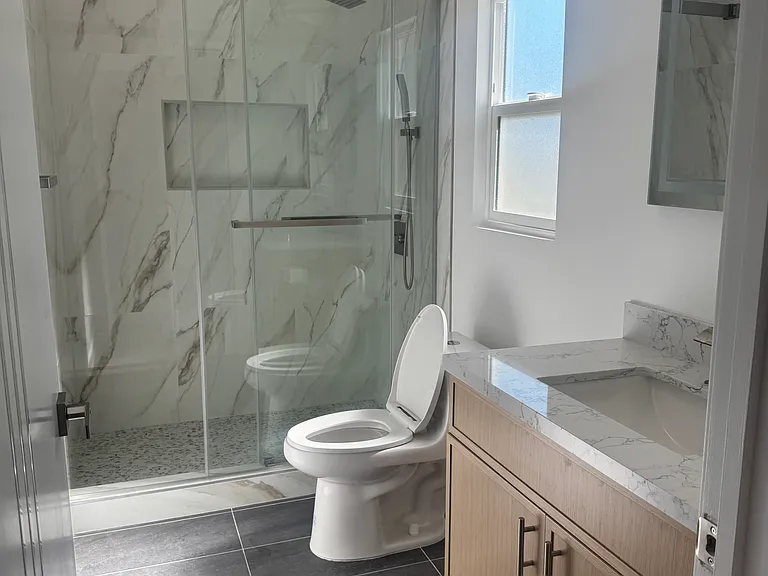 11131 Faye Ave #B — Photo 9