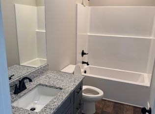 173 Aviation Dr, Rossville, GA 30741