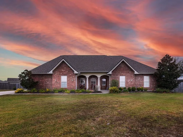 2419 Tay Tay Dr, Lake Charles, LA 70611