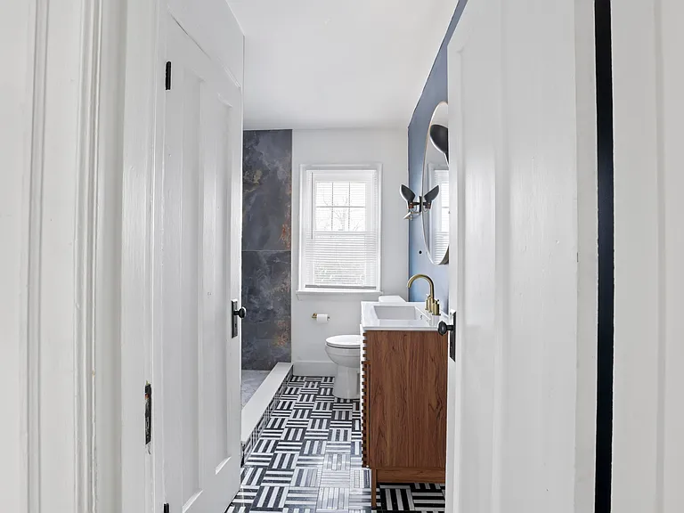 648 S Hague Ave — Photo 11