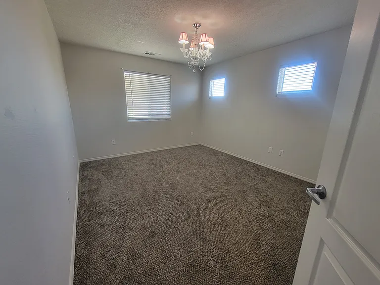 2202 Margarita Dr SE — Photo 22