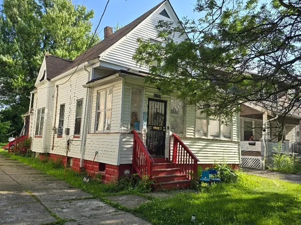 12718 Holborn Ave, Cleveland, OH 44105