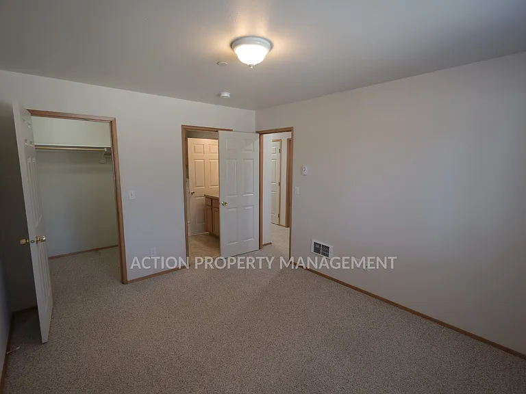 1312 Campbell Ave #2 — Photo 6