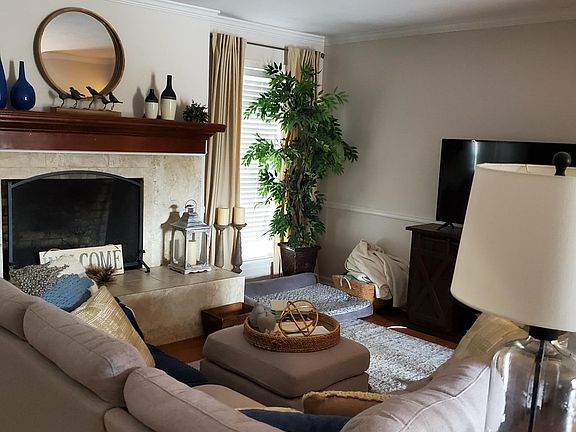 Large living room, enough space for two furniture groupings.