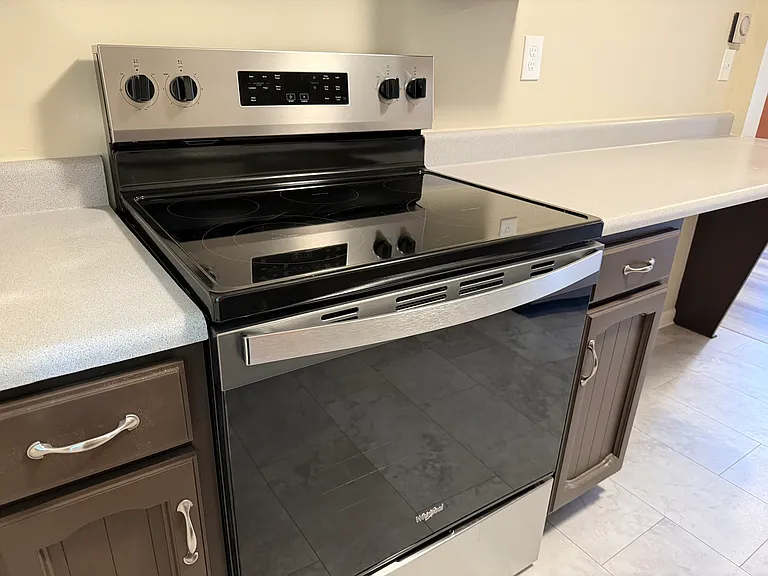 989 Main St #2 — Photo 7