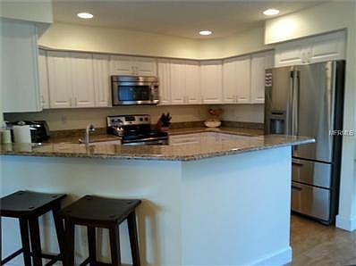 5th image of 409 Blue Jay Ln