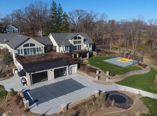 11008 Oak Ridge Rd, Burlington, IA 52601