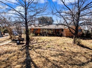 610 S Cardinal Rd, Azle, TX 76020
