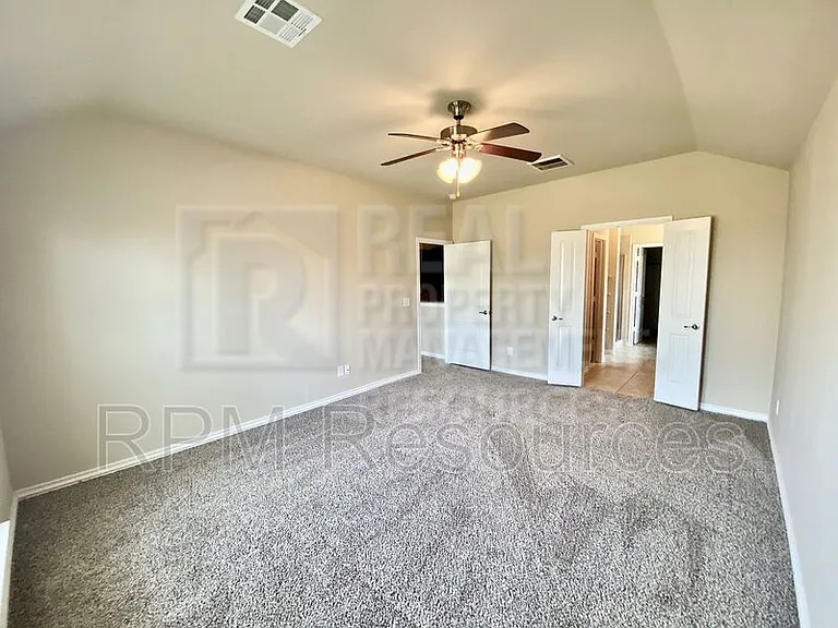 9501 Timberwind Ln — Photo 11