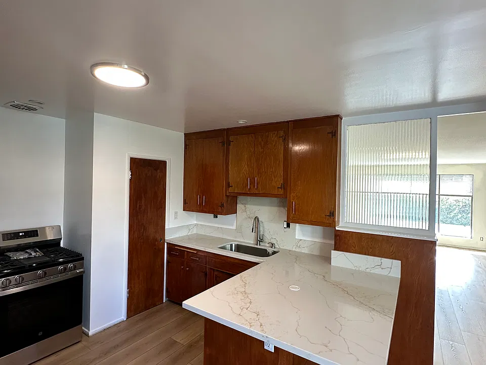 1966 Carmen Ave #4